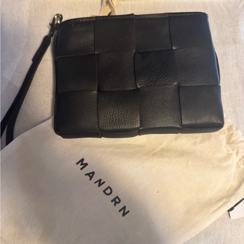 Chic Black Woven Leather Wristlet - Picture 4 of 4
